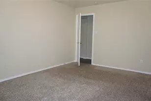 5901 Chapel Downs Ct, Arlington, TX 76017 - Photo 6