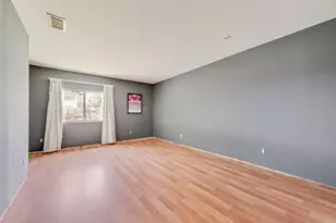 9502 Zelkova Cir, Dallas, TX 75249 - Photo 10