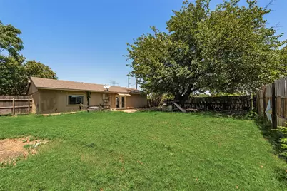 9502 Zelkova Circle, Dallas, TX 75249 - Photo 14