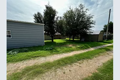 1209 Park Street N, Seymour, TX 76380 - Photo 28