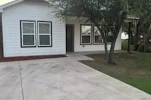 920 Arkansas River Dr, Granbury, TX 76048 - Photo 2