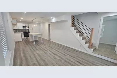 203 E Bourn Street, Rockwall, TX 75087 - Photo 2