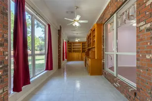 8925 Green Leaves Dr, Granbury, TX 76049 - Photo 16