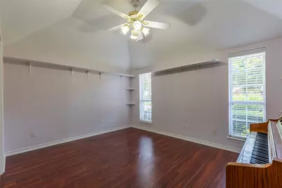 8925 Green Leaves Drive, Granbury, TX 76049 - Photo 18