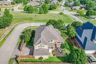 2446 Chesterfield Rd, Garland, TX 75043 - Photo 34