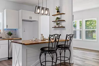 749 E Marshall Avenue, Cooper, TX 75432 - Photo 8