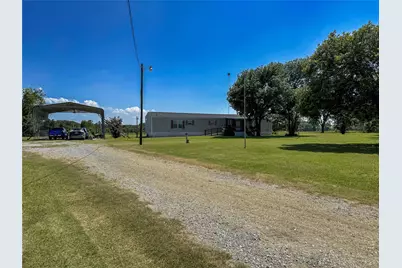 735 County Road 2010, Ivanhoe, TX 75447 - Photo 2