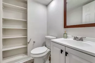 10211 Regal Oaks Dr, Dallas, TX 75230 - Photo 20