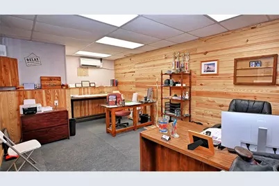 206 N Matthews Street, Bowie, TX 76230 - Photo 12