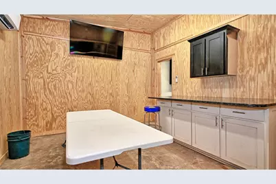 206 N Matthews Street, Bowie, TX 76230 - Photo 16