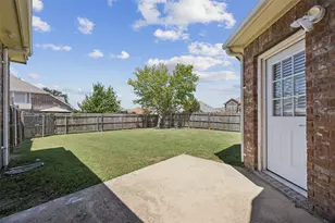 341 Crystal Lake Dr, DeSoto, TX 75115 - Photo 22