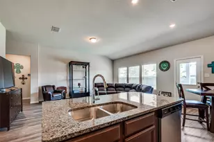 2601 Breccia Dr, Fort Worth, TX 76108 - Photo 10