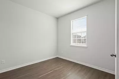 932 Propeller Parkway, Fort Worth, TX 76131 - Photo 4