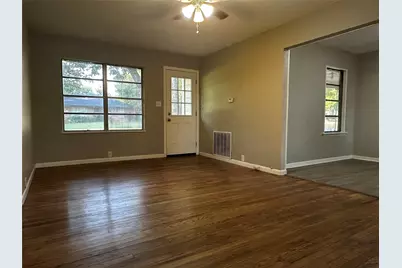 400 E Liberty Street, Pilot Point, TX 76258 - Photo 8