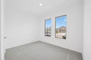 1032 S Hl Dr, Crowley, TX 76036 - Photo 10