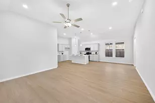 1017 Western Hls Dr, Crowley, TX 76036 - Photo 2