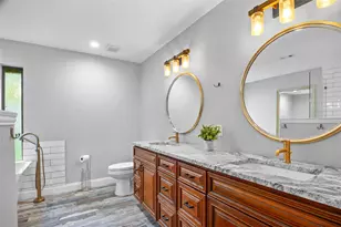 913 Kensington Ct, Bedford, TX 76021 - Photo 18