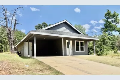 348 N Cherokee Shores Drive, Mabank, TX 75156 - Photo 1