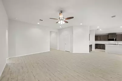 2637 Streamside, Burleson, TX 76028 - Photo 6