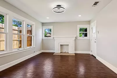 2414 Emmett Street, Dallas, TX 75211 - Photo 6