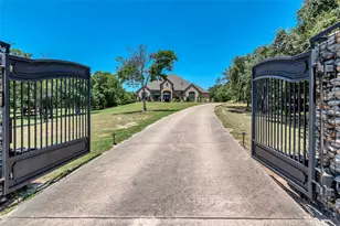 145 Ranch Creek Dr, Azle, TX 76020 - Photo 2