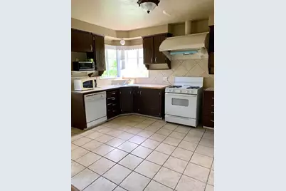 4024 Lovell Avenue, Fort Worth, TX 76107 - Photo 4