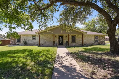 3900 Sundown Drive, Benbrook, TX 76116 - Photo 2