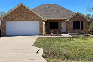 713 Charyl Lynn Dr, Argyle, TX 76226 - Photo 1