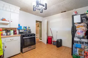 714 Neomi Ave, Dallas, TX 75217 - Photo 4