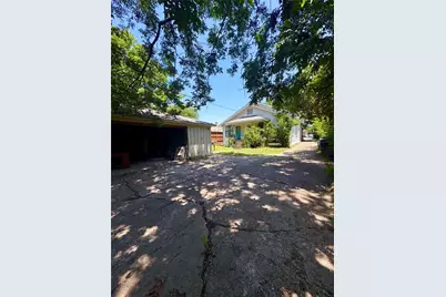 905 Grandview Avenue, Dallas, TX 75223 - Photo 16