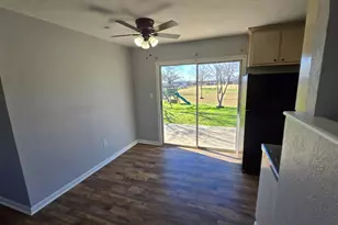 310 S Wickham St, Alvord, TX 76225 - Photo 32