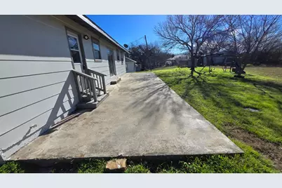 310 S Wickham Street, Alvord, TX 76225 - Photo 4