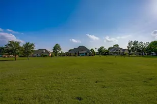 10044 Dennehy Dr, Talty, TX 75126 - Photo 2