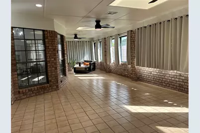 410 Oak Crest, Clifton, TX 76634 - Photo 32