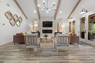 1704 Silverside Dr, Grapevine, TX 76051 - Photo 6