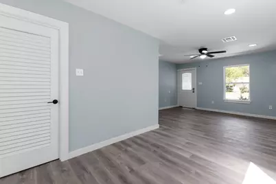 2724 Gurley Avenue, Waco, TX 76711 - Photo 8