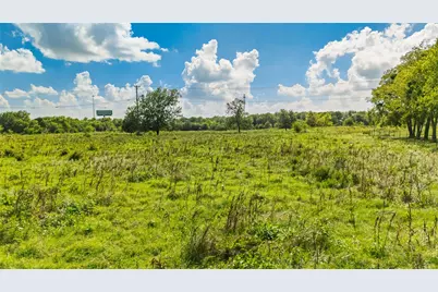 415 Division Street, Greenville, TX 75401 - Photo 30