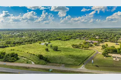 415 Division Street, Greenville, TX 75401 - Photo 10