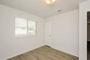 8348 Yaupon Holly Trl, Fort Worth, TX 76123 - Photo 12