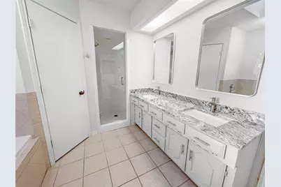 1027 Ridgeview Circle, Carrollton, TX 75007 - Photo 14