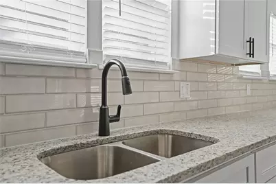 820 W College Street, Sherman, TX 75092 - Photo 20