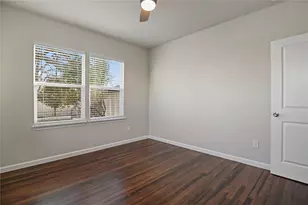 820 W College St, Sherman, TX 75092 - Photo 2