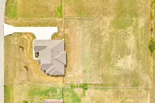 217 Maverick Ct, Granbury, TX 76049 - Photo 40