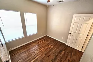 1927 W 10th St, Dallas, TX 75208 - Photo 18