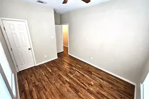 1927 W 10th St, Dallas, TX 75208 - Photo 14