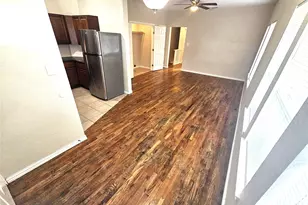 1927 W 10th St, Dallas, TX 75208 - Photo 6