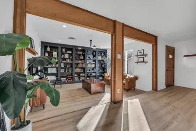 8900 Valley Brook Circle, Woodway, TX 76712 - Photo 12