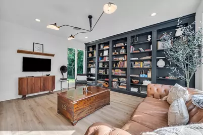 8900 Valley Brook Circle, Woodway, TX 76712 - Photo 6