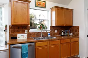 5167 Berridge Ln, Dallas, TX 75227 - Photo 10