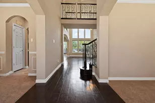 912 Danbury Dr, DeSoto, TX 75115 - Photo 4